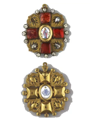 Знак ордена Святой Анны — золотой крест с красной финифтью